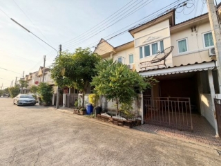 หมู่บ้าน แกรนด์กิตติยา พุทธมณฑลสาย4 คลองโยง 