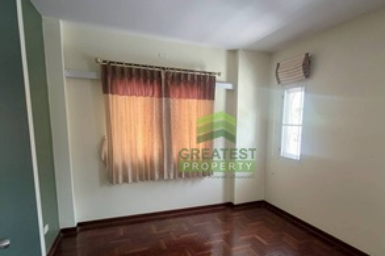 หมู่บ้าน เสนากรีนวิลล์ ลำลูกกา คลอง 2