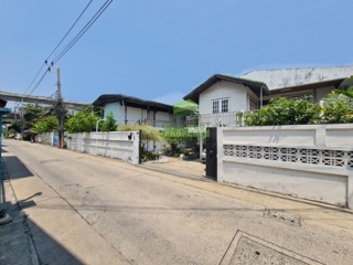 ขายบ้านเดี่ยว พร้อมห้องเช่า ซอยสุขุมวิท3 