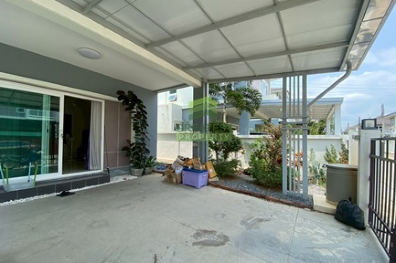 หน้าบ้าน บ้านแฝด หมู่บ้าน ศุภาลัยไพรด์ บางนา-ลาดกระบัง