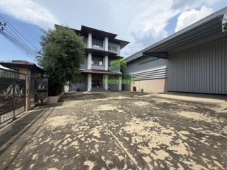 ตึก 3 ชั้น พร้อมโกดัง ซ.สามัคคีธรรม 2 บางบัวทอง
