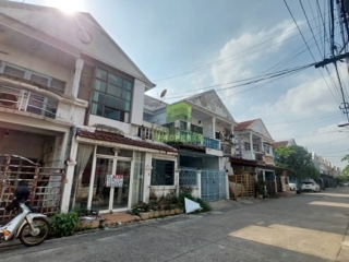 หมู่บ้านธนวรรณ พหลโยธิน 52 