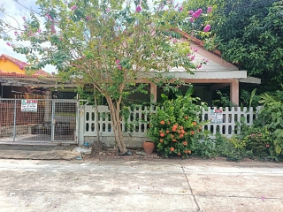 บ้านเดี่ยว หมู่บ้าน ชลลดา บางบัวทอง