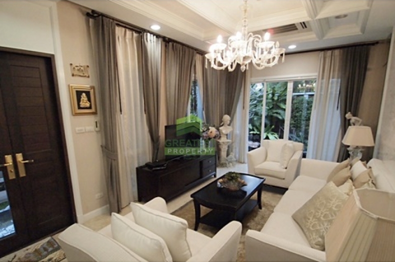 ห้องรับแขกบ้านเดี่ยว Grand Bangkok Boulevard 
