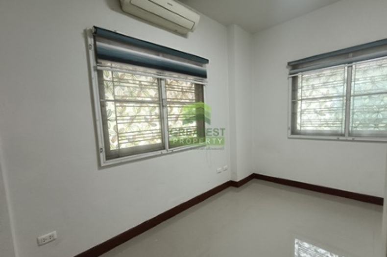 ห้องนอนบ้านแฝด 3 ห้องนอน เอกกวิน 3