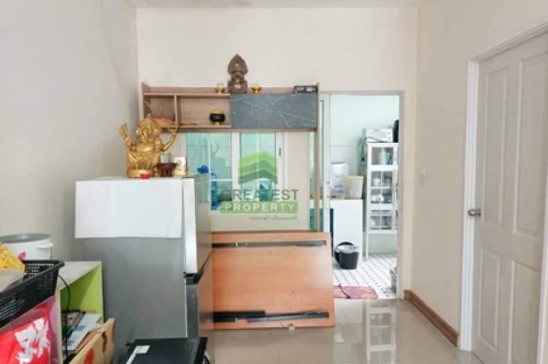 ห้องนั่งเล่นทาวน์โฮม โกลเด้นทาวน์ 2 บางแค 
