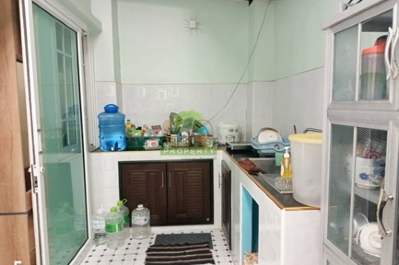 ห้องครัวต่อเติมพร้อมเคาน์เตอร์ 