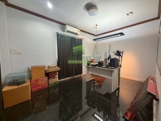 ห้องทำงานบ้านไม้สัก บางบัวทอง นนทบุรี