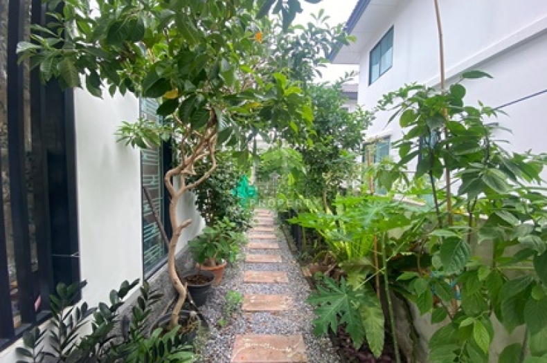 บริเวณบ้าน บ้านเดี่ยว เดอะทรัสต์ สุวรรณภูมิ