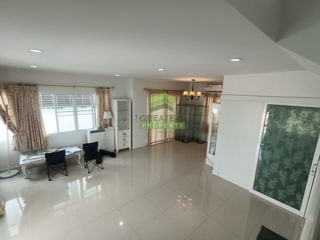 ห้องนั่งเล่น บ้านฟ้าปิยรมณ์ เทนโดร 