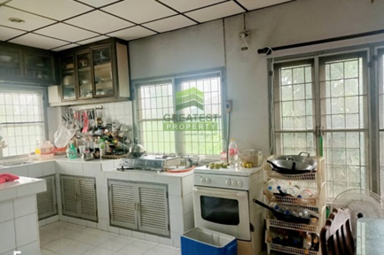 ที่ดินพร้อมบ้าน 2 หลัง งามวงศ์วาน 19 นนทบุรี