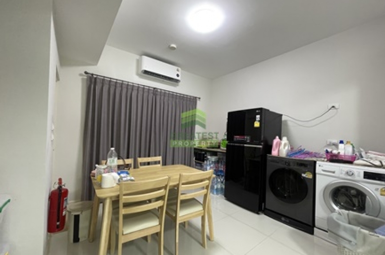 ทาวน์โฮม 2 ชั้น หมู่บ้านวิลลาจจิโอ เพชรเกษม สาย 4