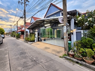 หมู่บ้านลานทอง ติวานนท์ปากเกร็ด
