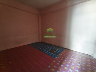 ห้องโถงภายในตึกแถว 3.5 ชั้น เมืองเพชรบุรี