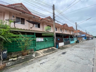 ทาวน์เฮ้าส์ 2 ชั้น หมู่บ้านพฤกษา 36 