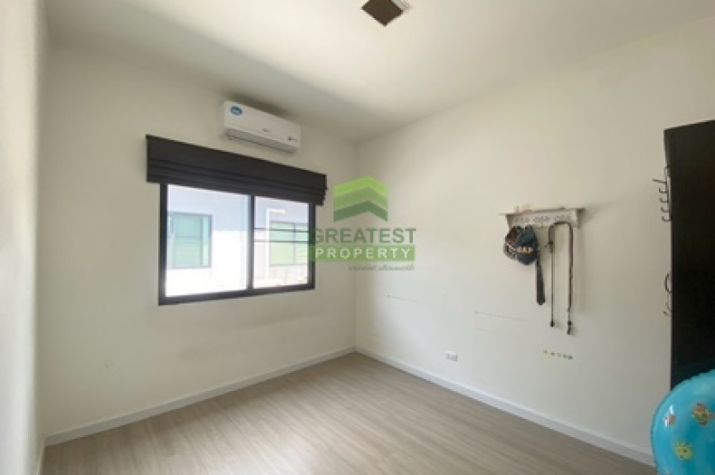 ห้องนอนทาวน์โฮม 3 ห้องนอน หมู่บ้านสิริเพลส