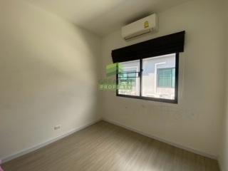 ห้องนอนทาวน์โฮม 3 ห้องนอน หมู่บ้านสิริเพลส