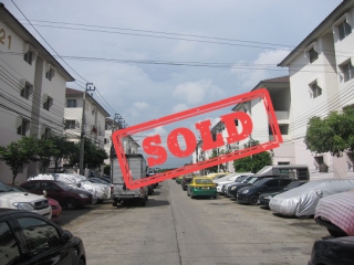 N0600455, ขายด่วน ถูกมาก ห้องชุด  บ้านเอื้ออาทร เคหะร่มเกล้า 2 ตึก 26 ขั้น 3 เนื้อที่ 33.30 ตร.ม. ราษฎร์พัฒนา คลองสองต้นนุ่น ลาดกระบัง กทม