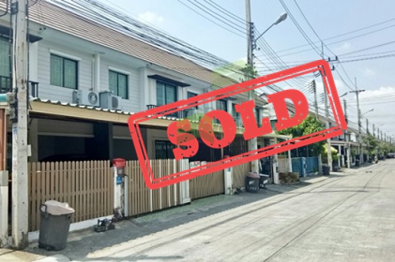 ขาย / ให้เช่า ด่วน หมู่บ้าน พฤกษา79 ลำลูกกา คลอง 3 ทาวเฮาส์ 2 ชั้น เนื้อที่ 18.50 ตร.ว. ติดถนน ลำลูกกา  บ้านใหม่ พร้อมอยู่  
