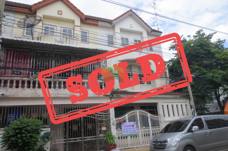 หมู่บ้านสุชา2 เลียบคลองทวีวัฒนา เพชรเกษม ขายด่วน  ทาวน์โฮม 3 ชั้น 19.90  ตร.ว แปลงมุม ทำเลดี เหมาะพักอาศัย ทำออฟฟิต