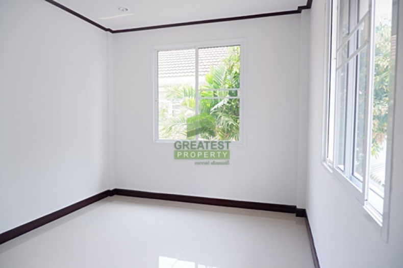 หมู่บ้านคันทรีอินทาวน์ ท่าอิฐ