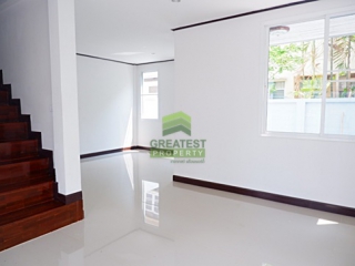 หมู่บ้านคันทรีอินทาวน์ ท่าอิฐ