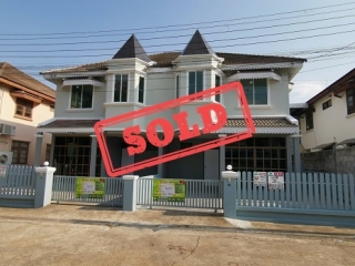 หมู่บ้านคันทรีอินทาวน์ ท่าอิฐ